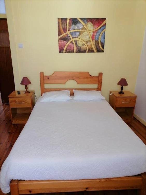 Pensao Avenida Hotel Penacova Eksteriør billede