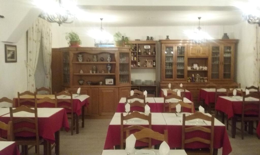 Pensao Avenida Hotel Penacova Eksteriør billede