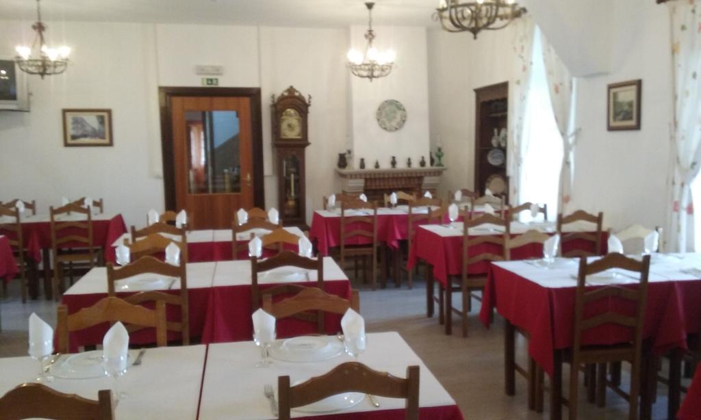Pensao Avenida Hotel Penacova Eksteriør billede