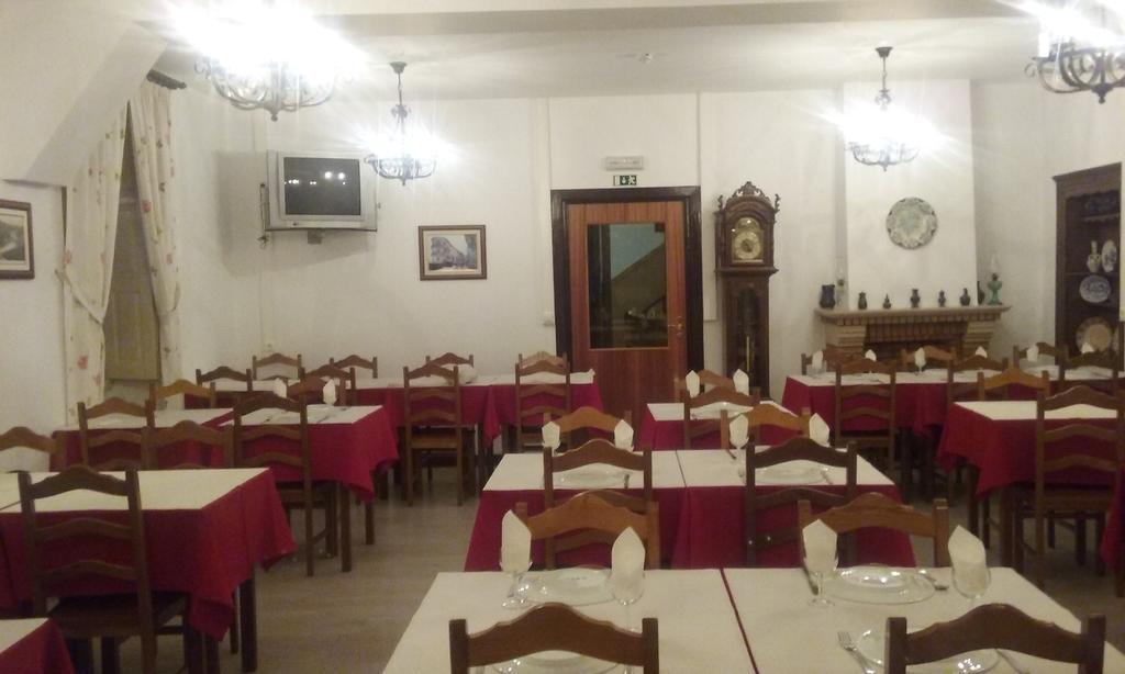 Pensao Avenida Hotel Penacova Eksteriør billede