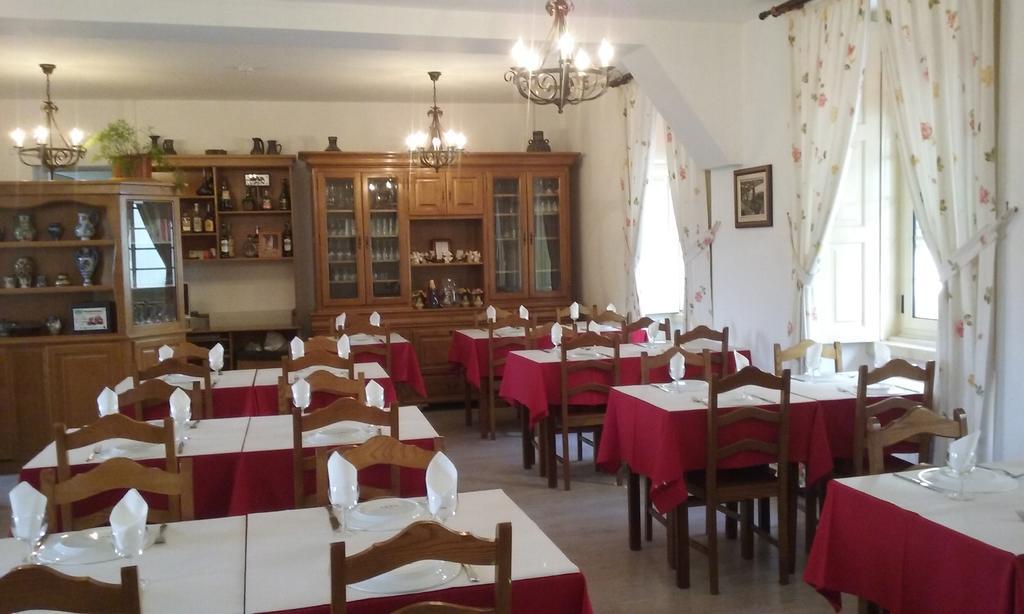 Pensao Avenida Hotel Penacova Eksteriør billede